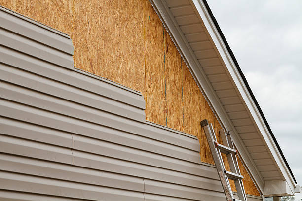 24/7 Emergency Vinyl Siding experts in Atwater, OH